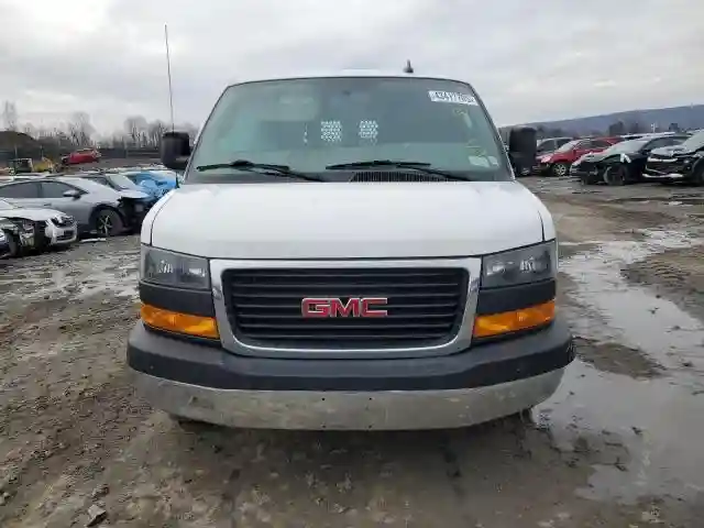 1GTW7AFP6M1300318 2021 GMC SAVANA-4