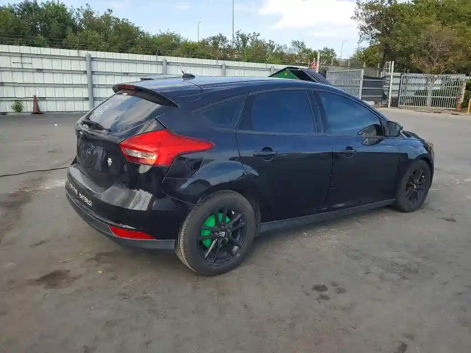 1FADP3K2XGL393601 2016 FORD FOCUS-2