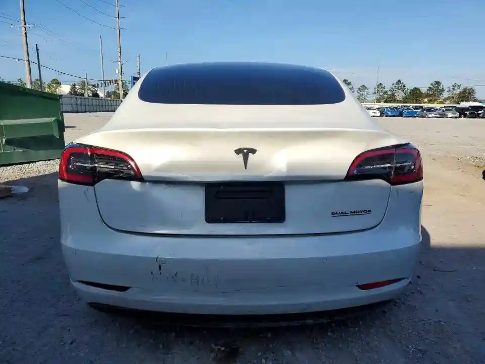 5YJ3E1EB6LF606939 2020 TESLA MODEL 3-5