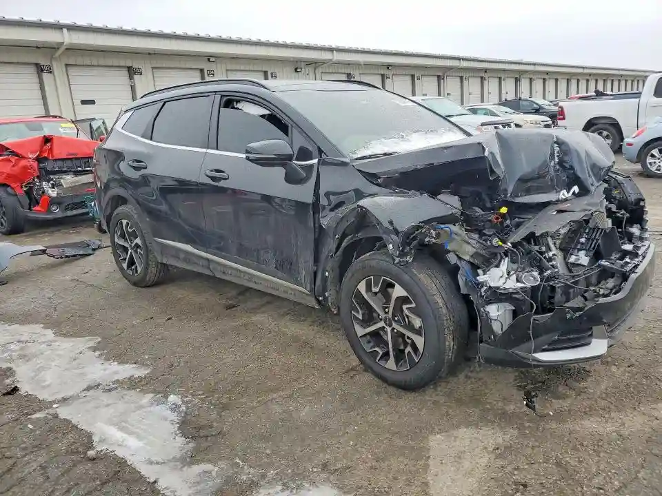 5XYK3CDF4SG269390 2025 KIA SPORTAGE-3