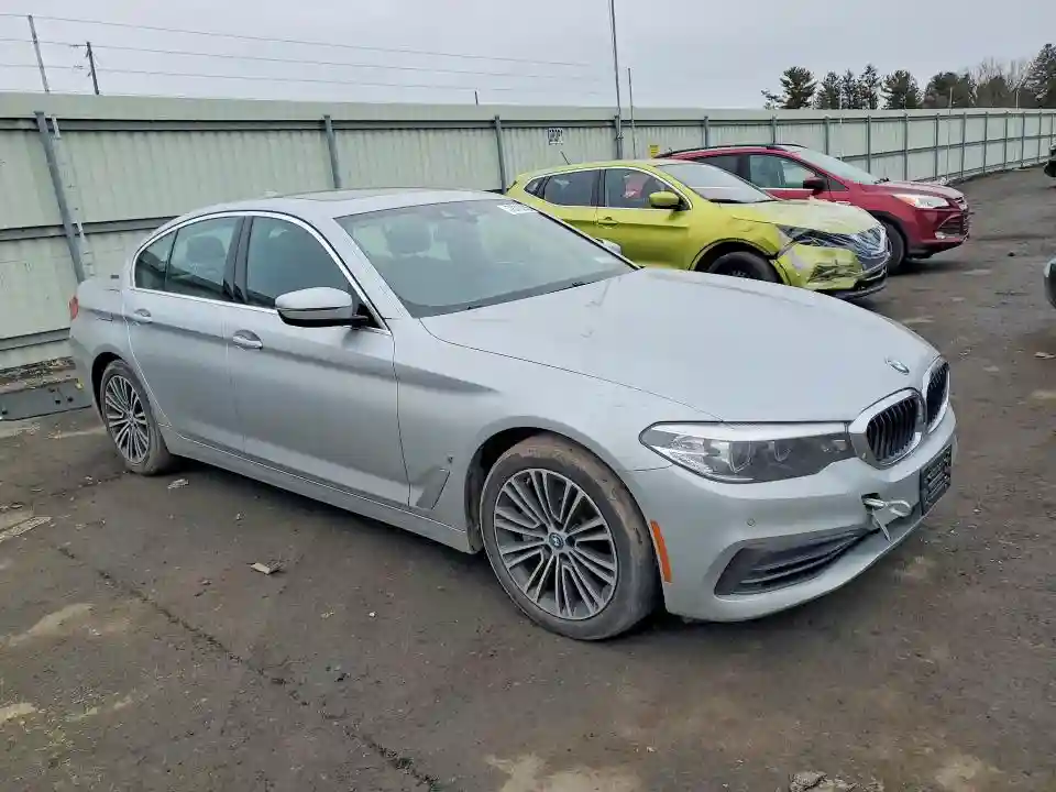 WBAJB1C5XKB376270 2019 BMW 5 SERIES-3