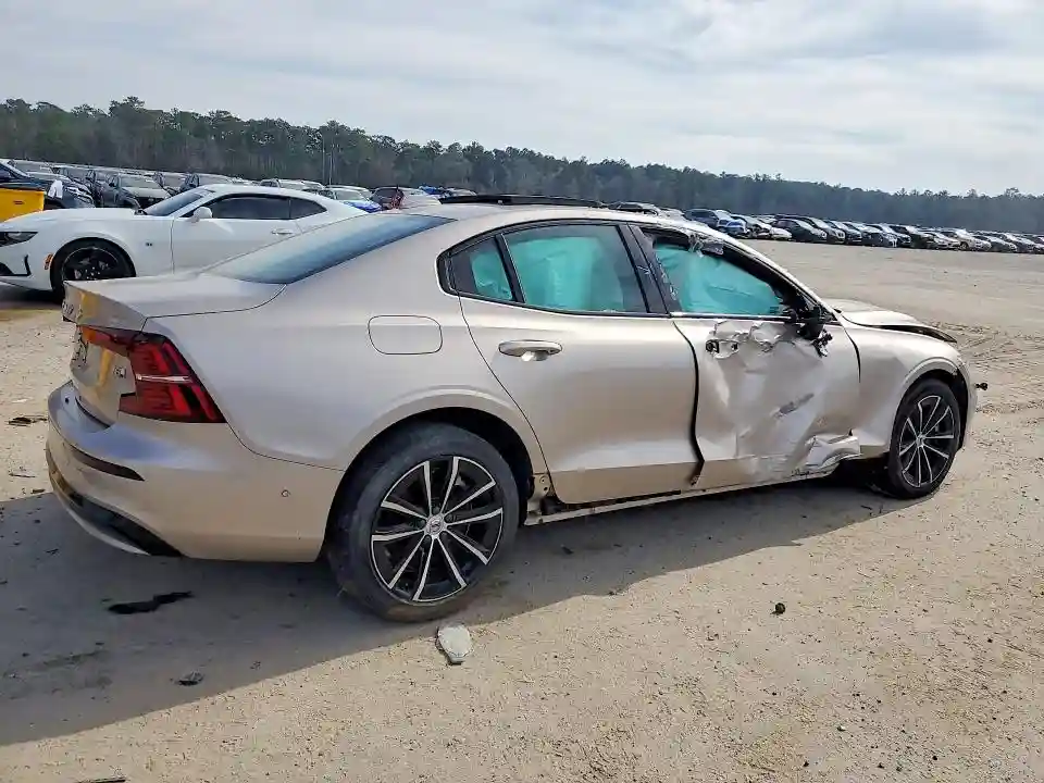 7JRH60FC0SG364935 2025 VOLVO S60 PLUS-2