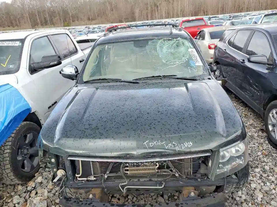 3GNMCFE05DG288014 2013 CHEVROLET AVALANCHE-4