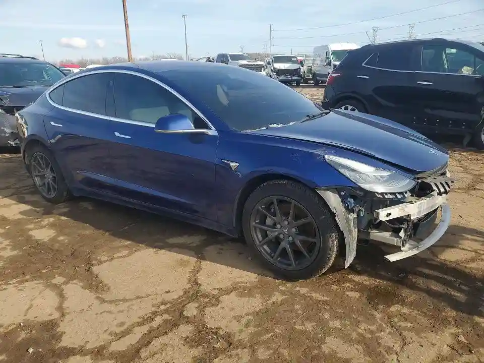 5YJ3E1EB1JF101078 2018 TESLA MODEL 3-3