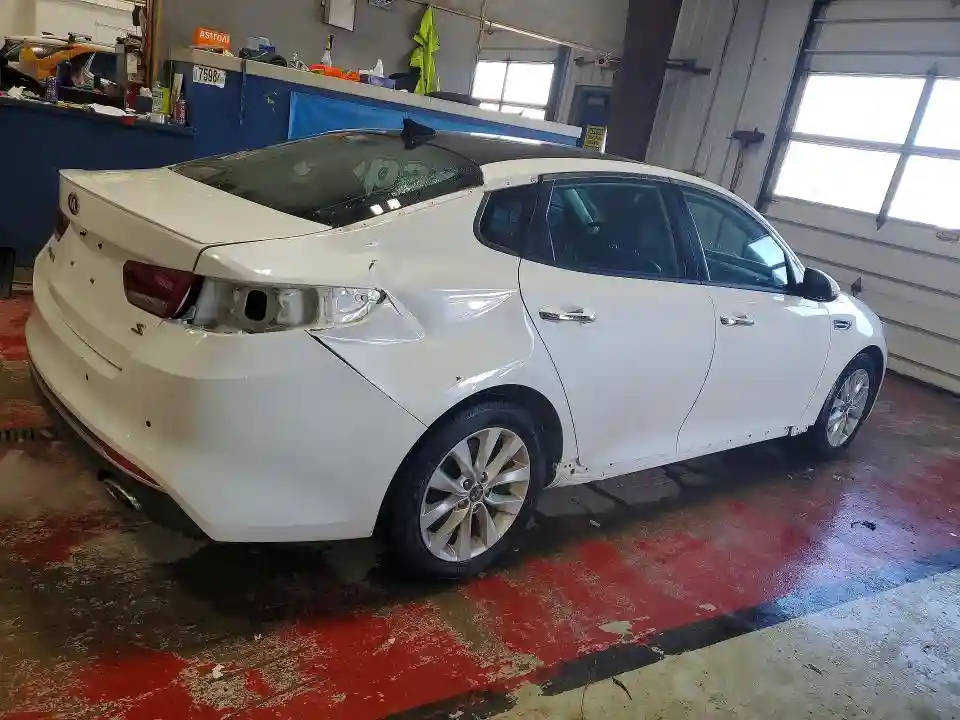 5XXGT4L39JG246953 2018 KIA OPTIMA-2