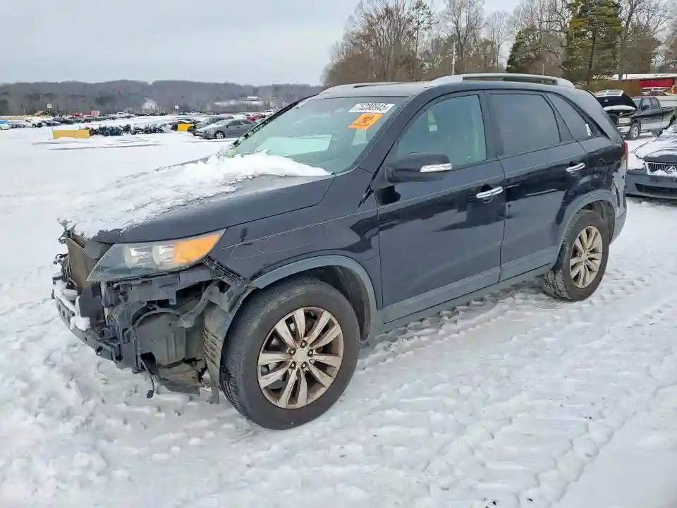5XYKU3A14BG054338 2011 KIA SORENTO-0