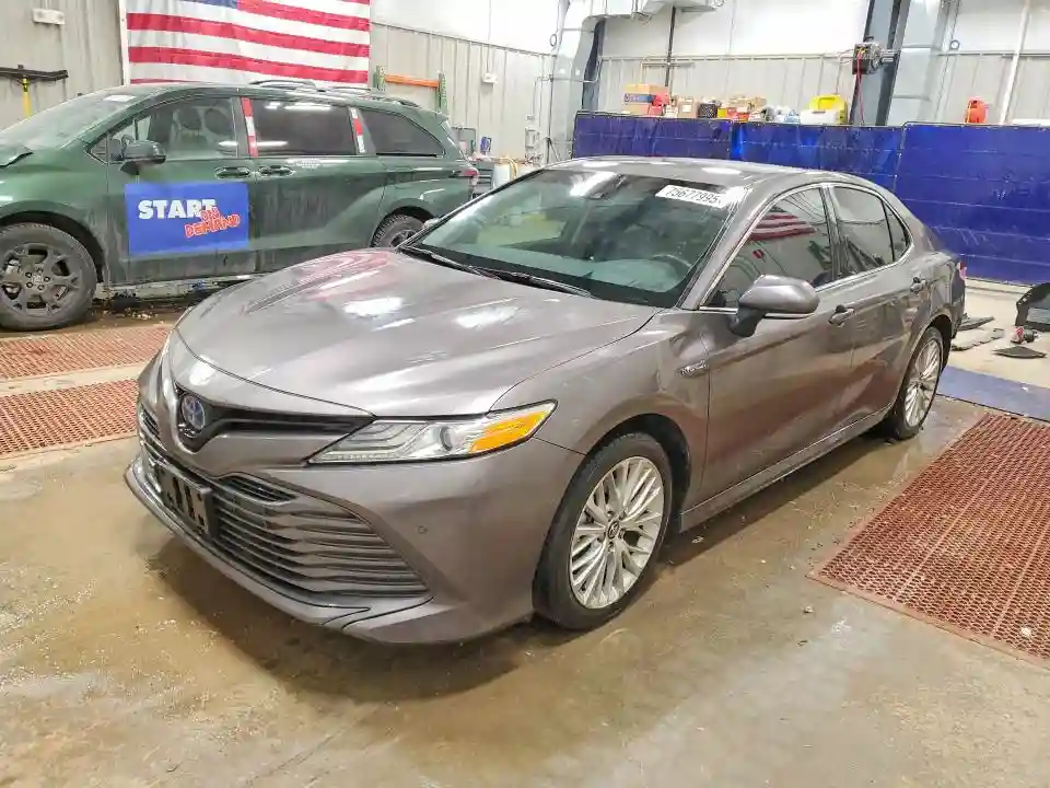 4T1B21HK6JU007622 2018 TOYOTA CAMRY SOLA-0