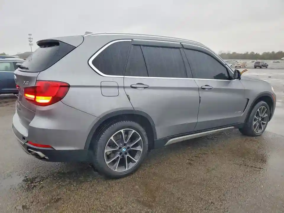 5UXKR0C58J0Y02754 2018 BMW X5-2