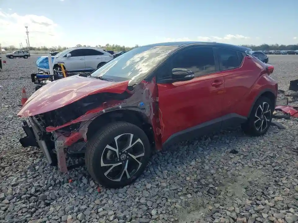 NMTKHMBX9LR107387 2020 TOYOTA C-HR-0