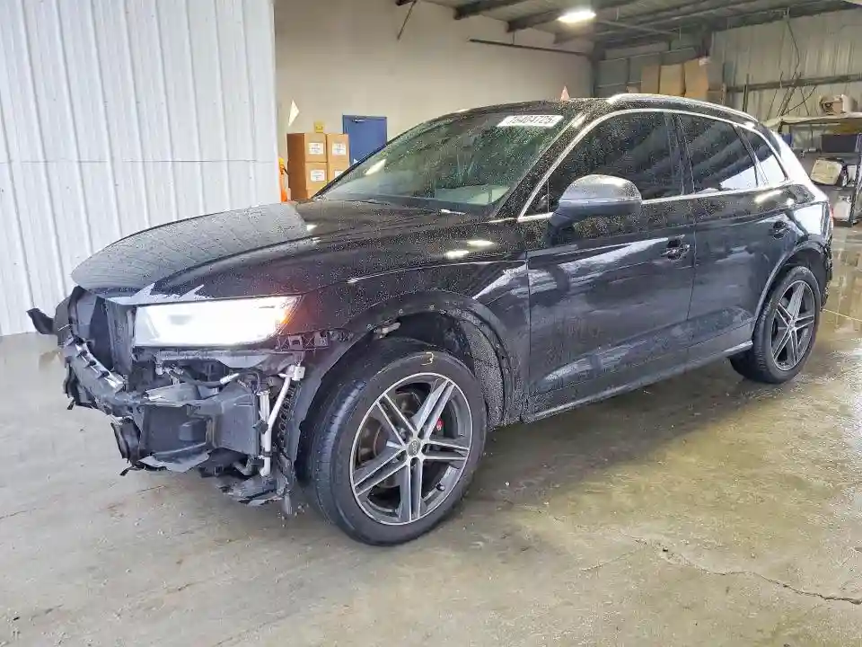 WA1A4AFY5J2201081 2018 AUDI SQ5-0