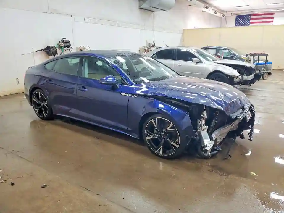WAUCBCF53NA011617 2022 AUDI A5-3
