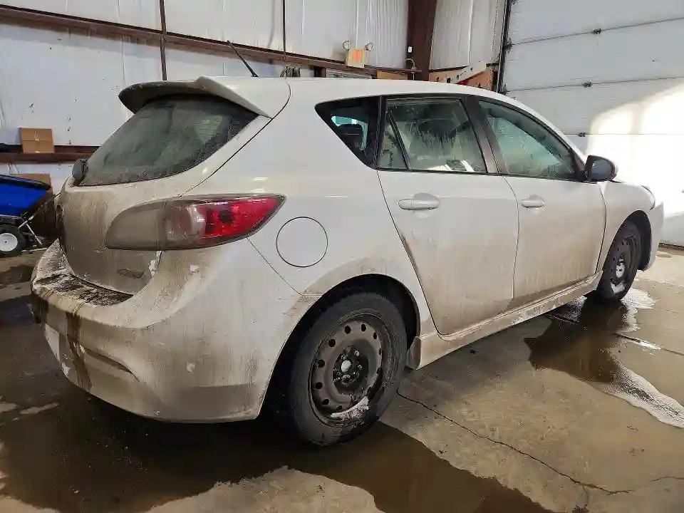 JM1BL1L72C1672591 2012 MAZDA 3-2