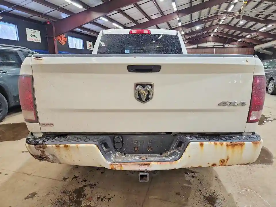 1C6RR7FG5KS519117 2019 RAM 1500-5