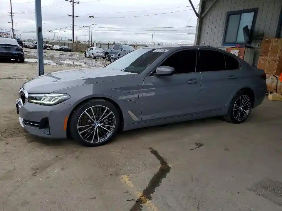 WBA13AG01NCJ96735 2022 BMW 5 SERIES-0