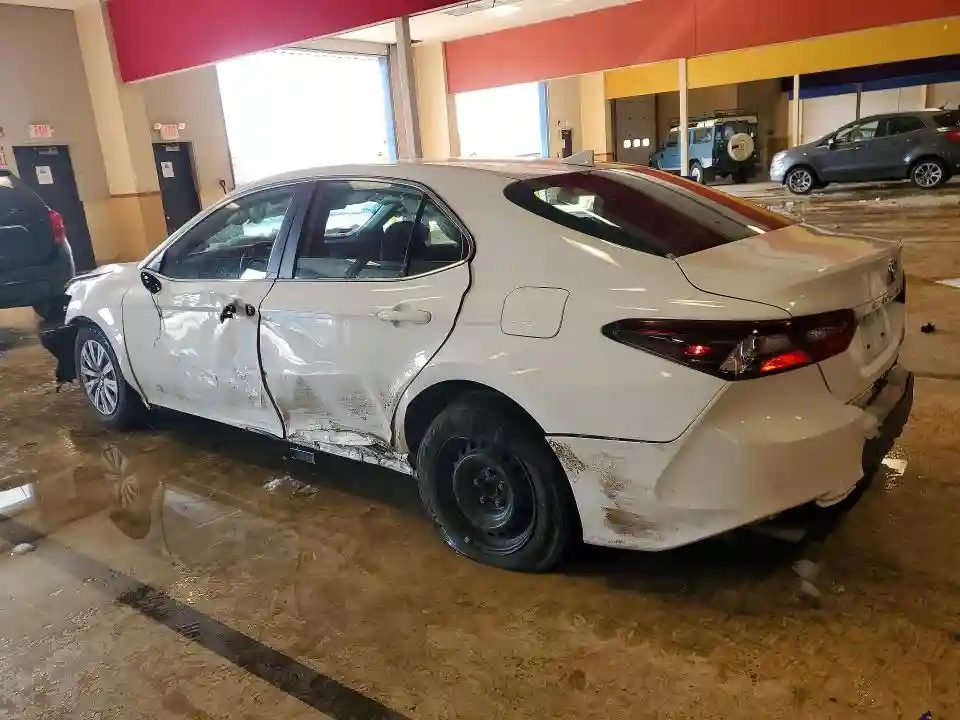 4T1C31AK4NU575420 2022 TOYOTA CAMRY-1