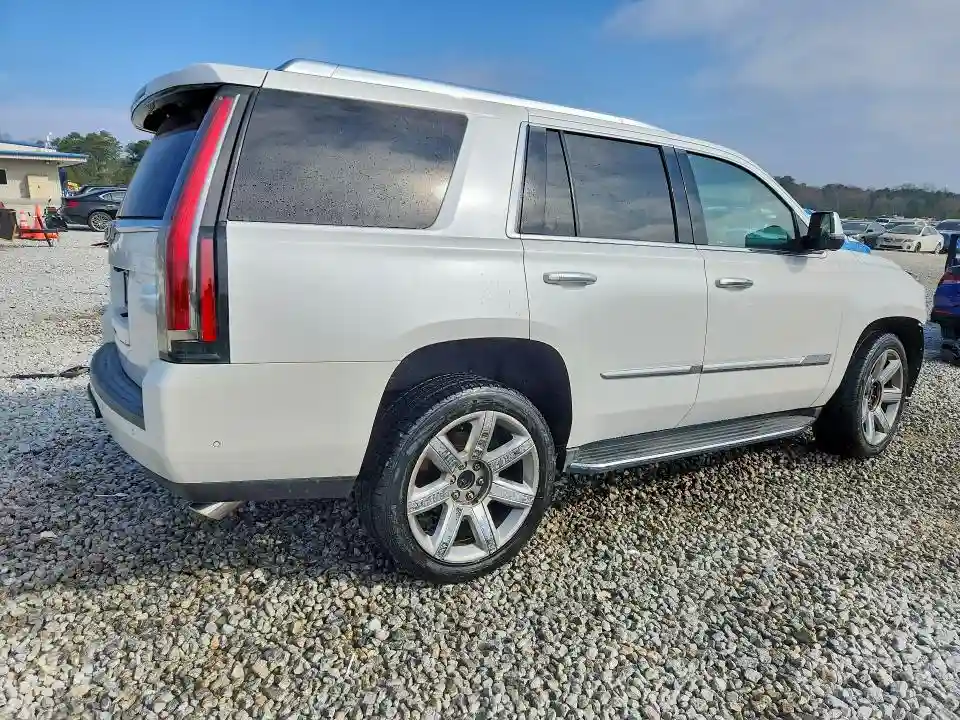 1GYS3BKJ4HR355224 2017 CADILLAC ESCALADE-2