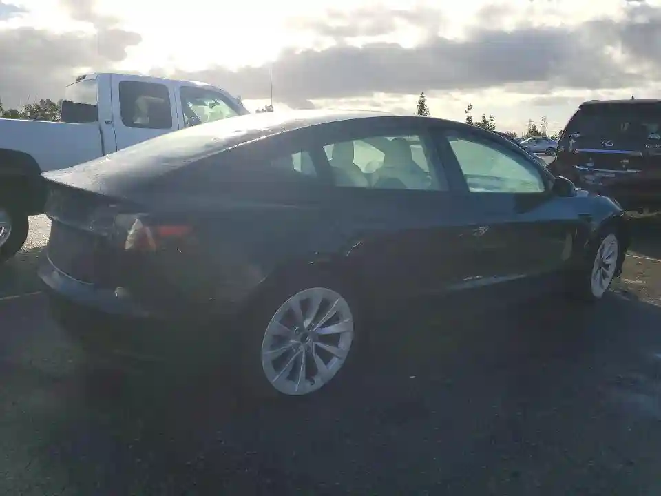5YJ3E1EA2MF878560 2021 TESLA MODEL 3-2