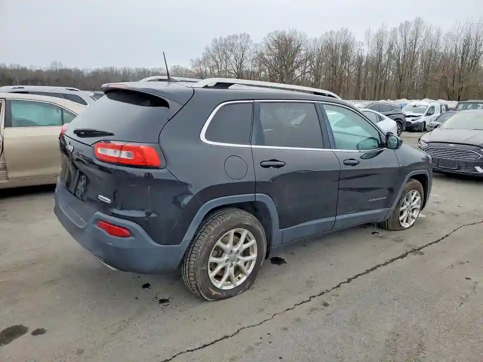1C4PJMCS8HW597116 2017 JEEP GRAND CHEROKEE-2