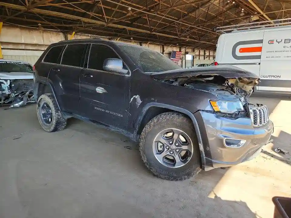 1C4RJFAG9HC951276 2017 JEEP GRAND CHEROKEE-3