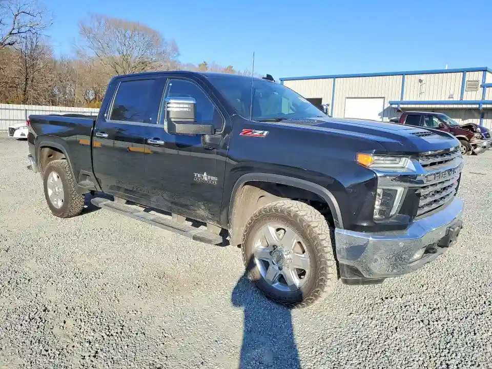 1GC4YPEY7MF123931 2021 CHEVROLET ALL MODELS-3