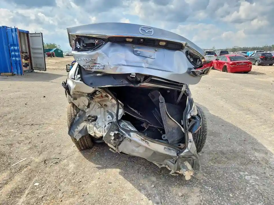 JM1GJ1U51F1211637 2015 MAZDA 6-5