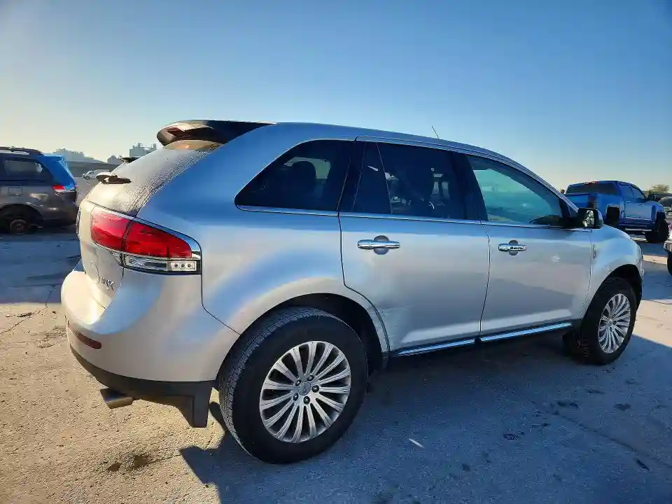 2LMDJ6JK2DBL04730 2013 LINCOLN MKX-2
