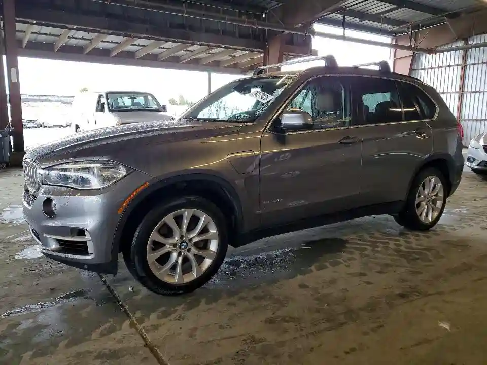 5UXKT0C53G0S75300 2016 BMW X5-0
