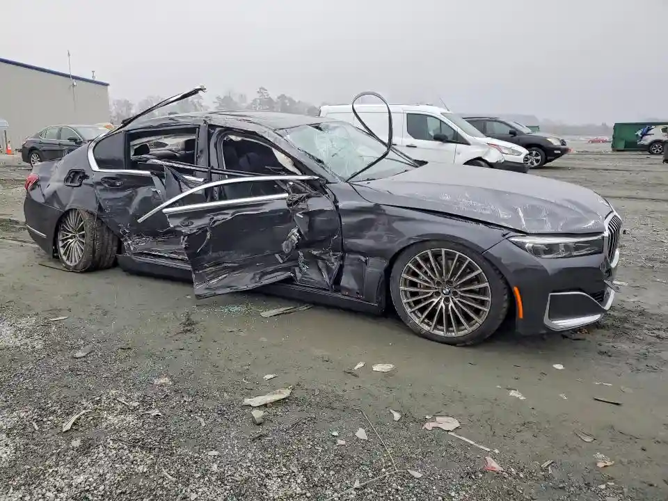 WBA7T2C07MCE44073 2021 BMW 7 SERIES-3