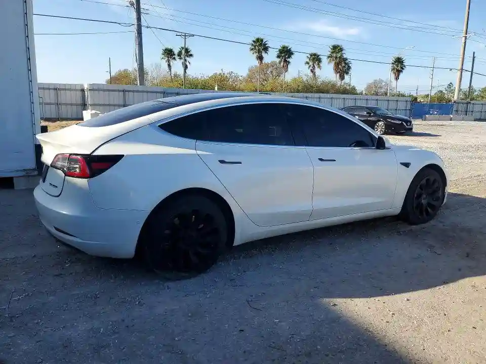 5YJ3E1EB6LF606939 2020 TESLA MODEL 3-2