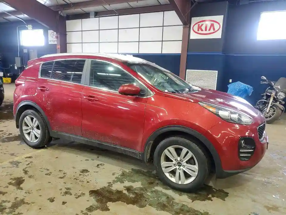 KNDPMCAC9H7271798 2017 KIA SPORTAGE-3