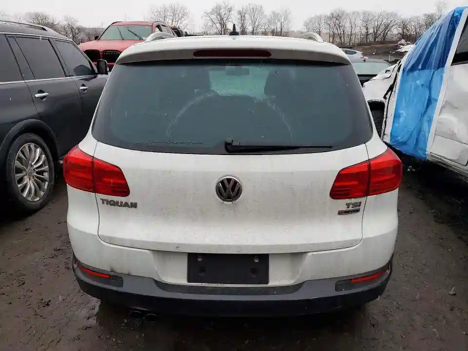 WVGSV7AX6HK013538 2017 VOLKSWAGEN TIGUAN-5