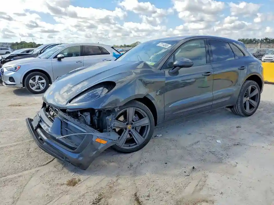 WP1AA2A52NLB05408 2022 PORSCHE MACAN-0