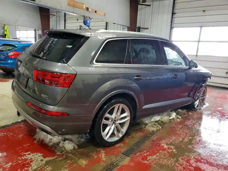 WA1VAAF74JD053205 2018 AUDI Q7-2