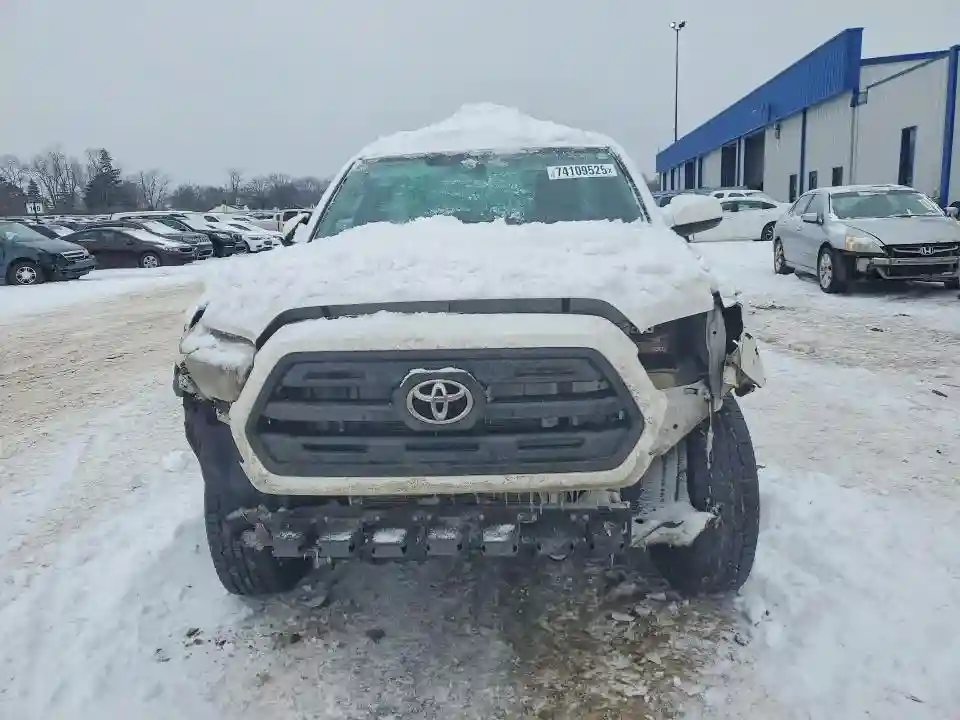 5TFSX5EN9HX048833 2017 TOYOTA TACOMA-4
