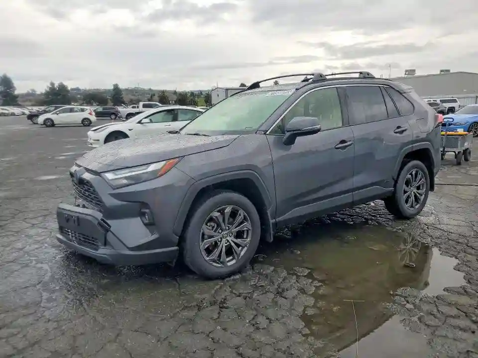 JTMB6RFV5PD087282 2023 TOYOTA RAV4-0