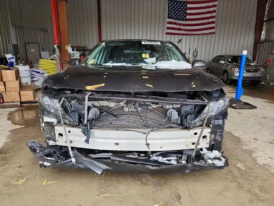 4T1C11AK8NU001263 2022 TOYOTA CAMRY-4