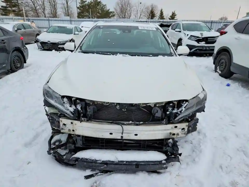 4T1B21HK5KU514111 2019 TOYOTA CAMRY-4