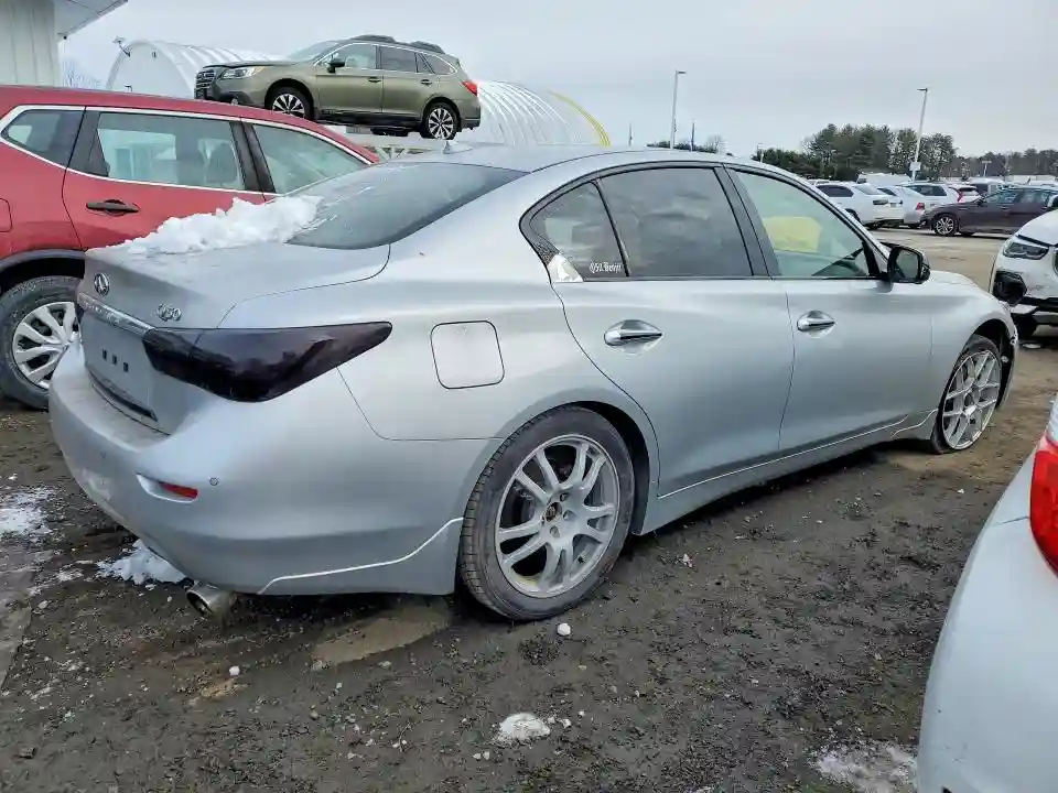 JN1EV7AR9HM836491 2017 INFINITI Q50-2