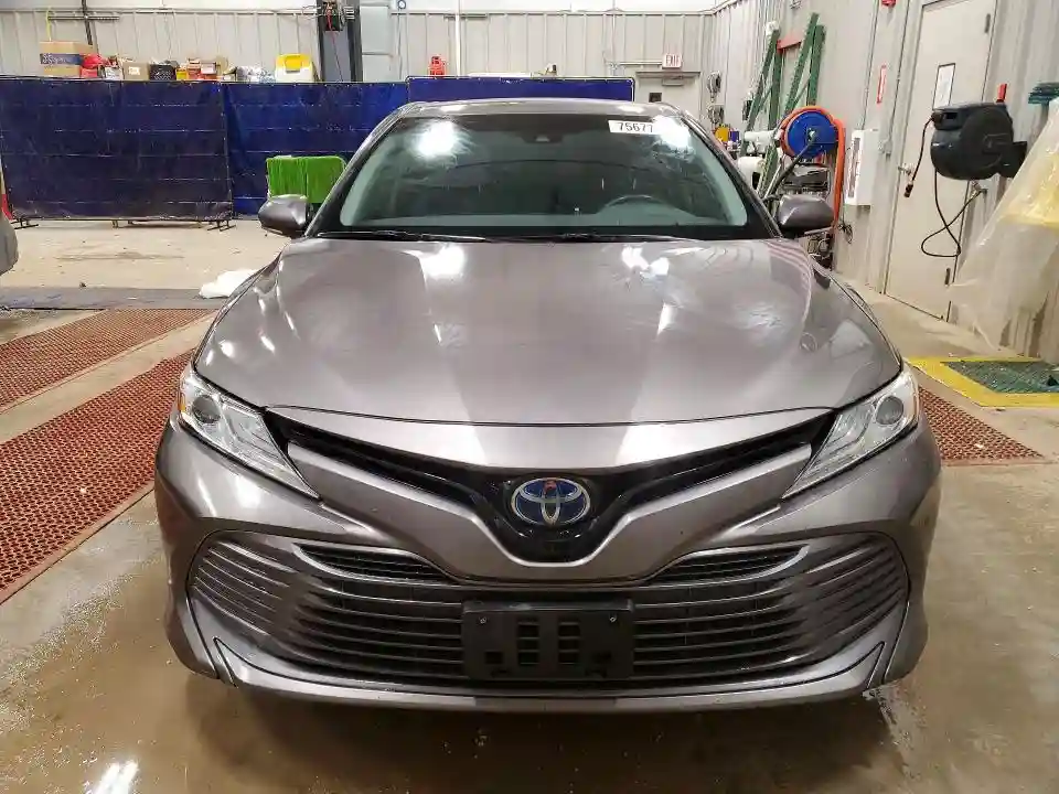 4T1B21HK6JU007622 2018 TOYOTA CAMRY SOLA-4