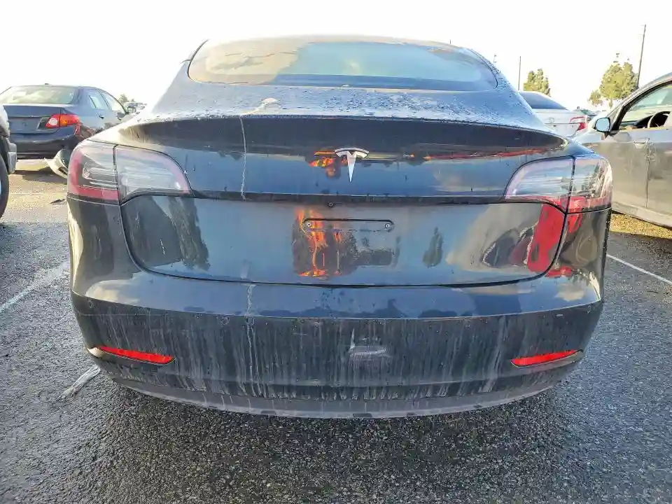 5YJ3E1EA2MF878560 2021 TESLA MODEL 3-5