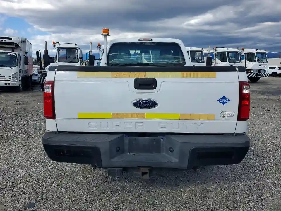1FTBF2A68DEB81802 2013 FORD F250-5