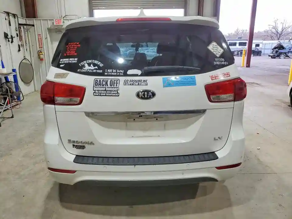 KNDMB5C16H6250753 2017 KIA SEDONA-5
