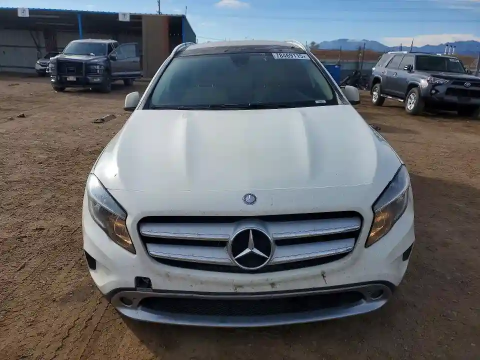 WDCTG4EB1HJ294177 2017 MERCEDES-BENZ GLA-CLASS-4