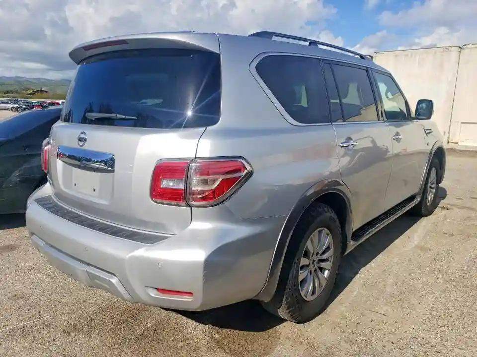 JN8AY2NC3H9504629 2017 NISSAN ARMADA-2