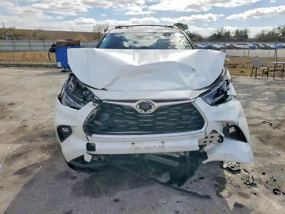 5TDZARAH2NS510562 2022 TOYOTA HIGHLANDER-4