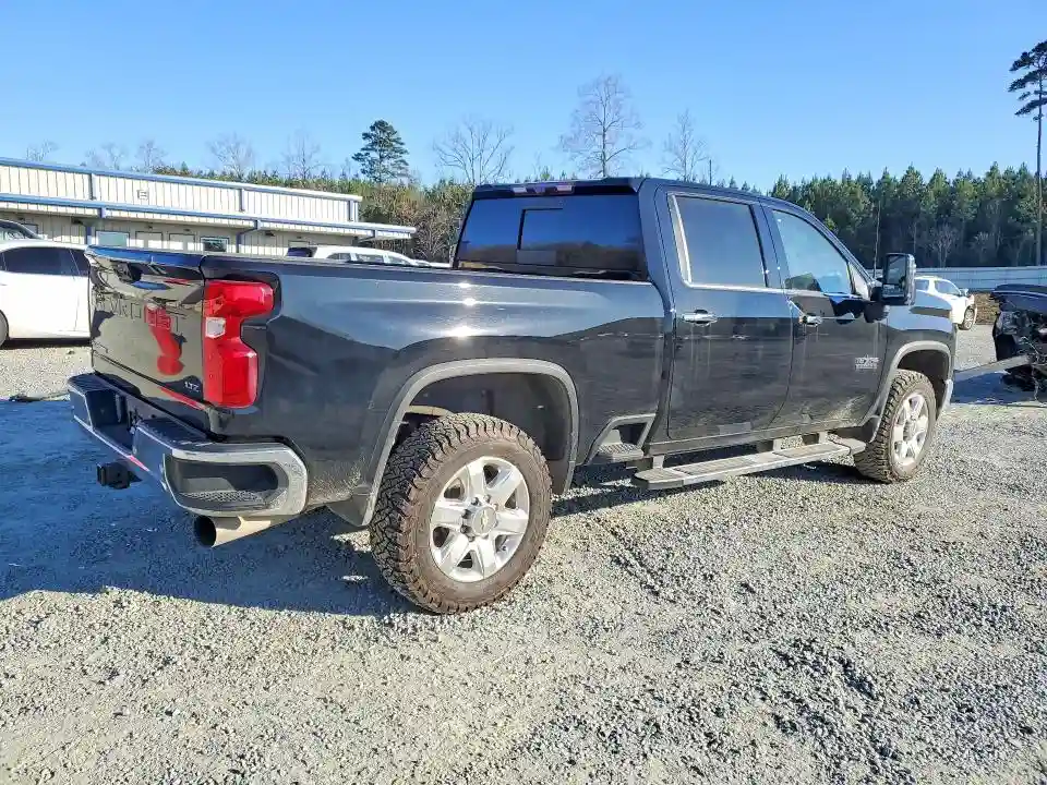 1GC4YPEY7MF123931 2021 CHEVROLET ALL MODELS-2