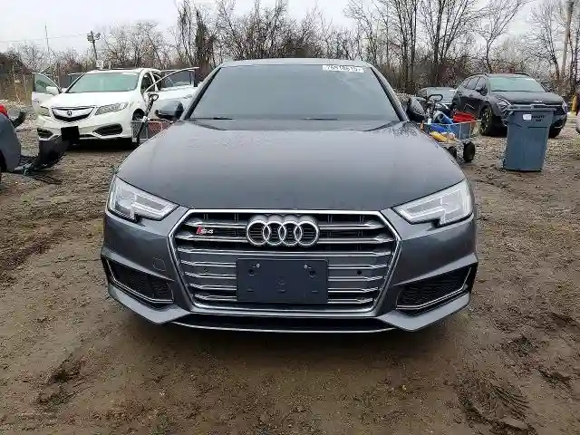 WAUENAF40JA060151 2018 AUDI A4-4