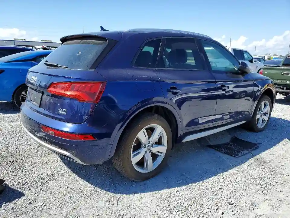 WA1ANAFY5J2001458 2018 AUDI Q5-2