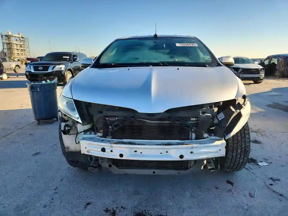 2LMDJ6JK2DBL04730 2013 LINCOLN MKX-4