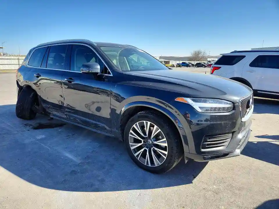 YV4102CK7M1670882 2021 VOLVO XC90-3